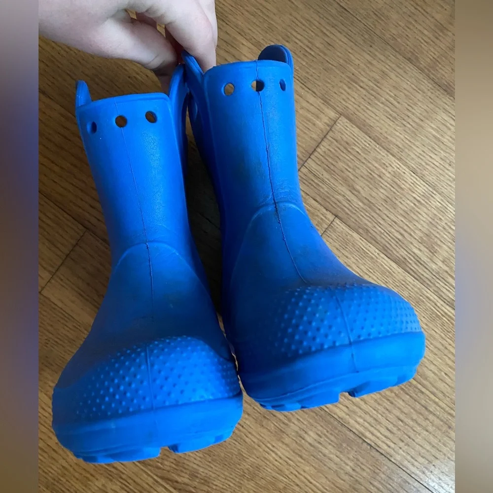 CROCS bright blue